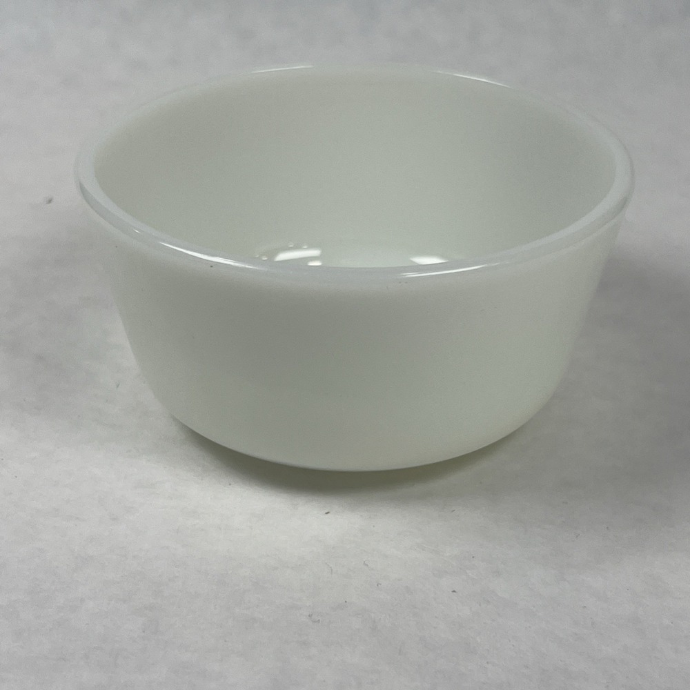 Vtg Anchor Hocking Fire King Milk Glass 6 Oz Dessert Bowl Ramekin #125‎